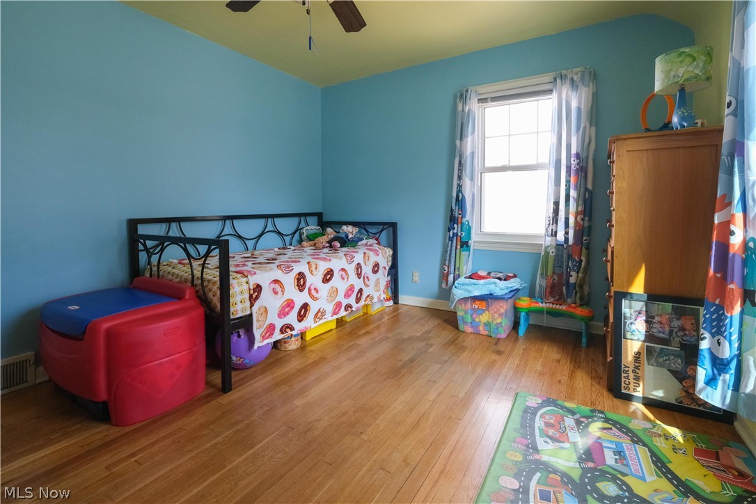 1370 Dorsh Road Cleveland, OH 44121 - Photo 6 of 11 Gallery Image 6