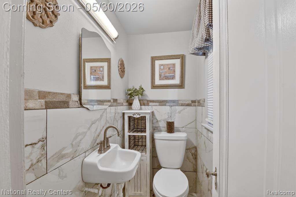 3956 Harvard Road Detroit, MI 48224 - Photo 22 of 44