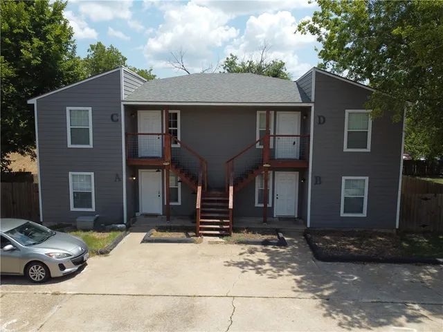 $1,350 | 310 Manuel Drive, Unit D, College Station, TX 77840
