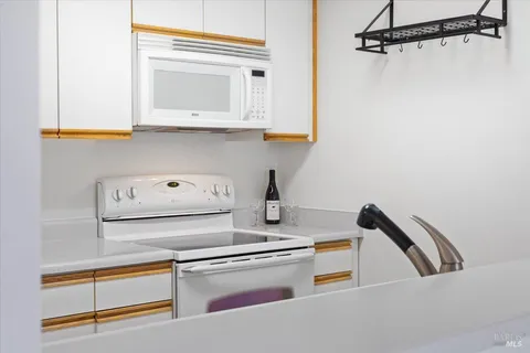 $379,000 | 599 Mission Boulevard, Santa Rosa, CA 95409