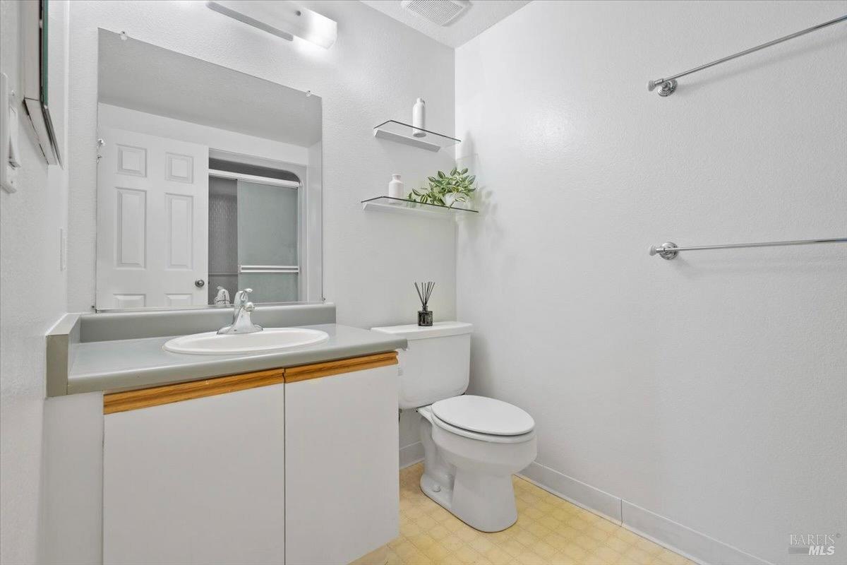 599 Mission Boulevard Santa Rosa, CA 95409 - Photo 17 of 27
