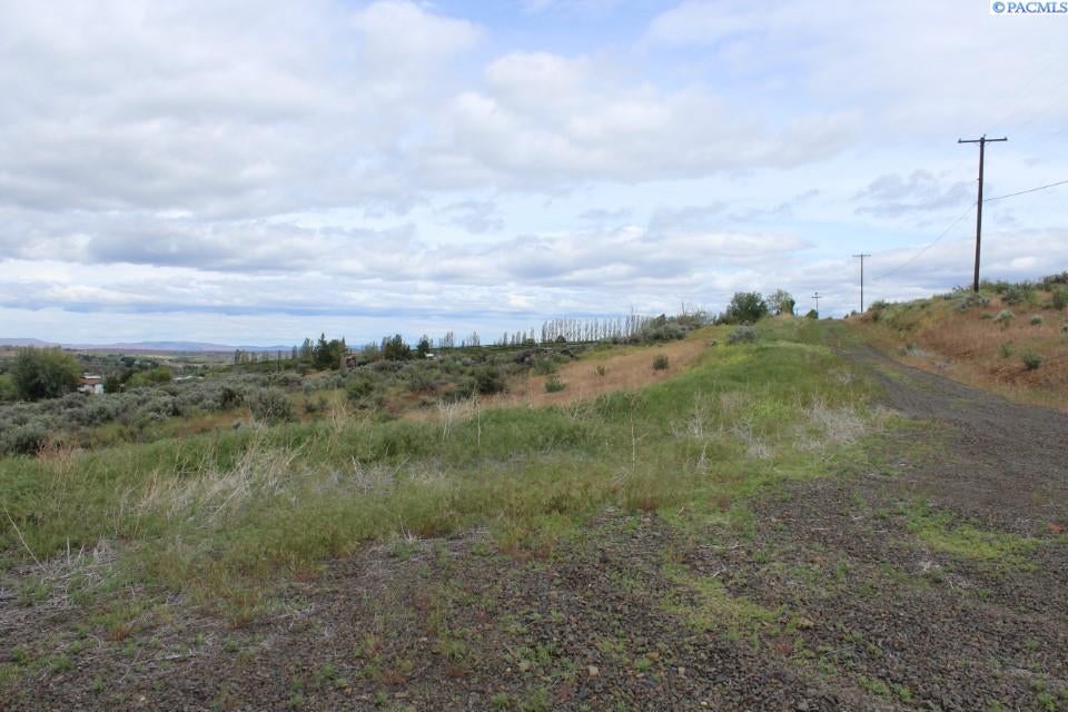 4-nka Stone Road Yakima, WA 98908 - Photo 8 of 8 Gallery Image 8