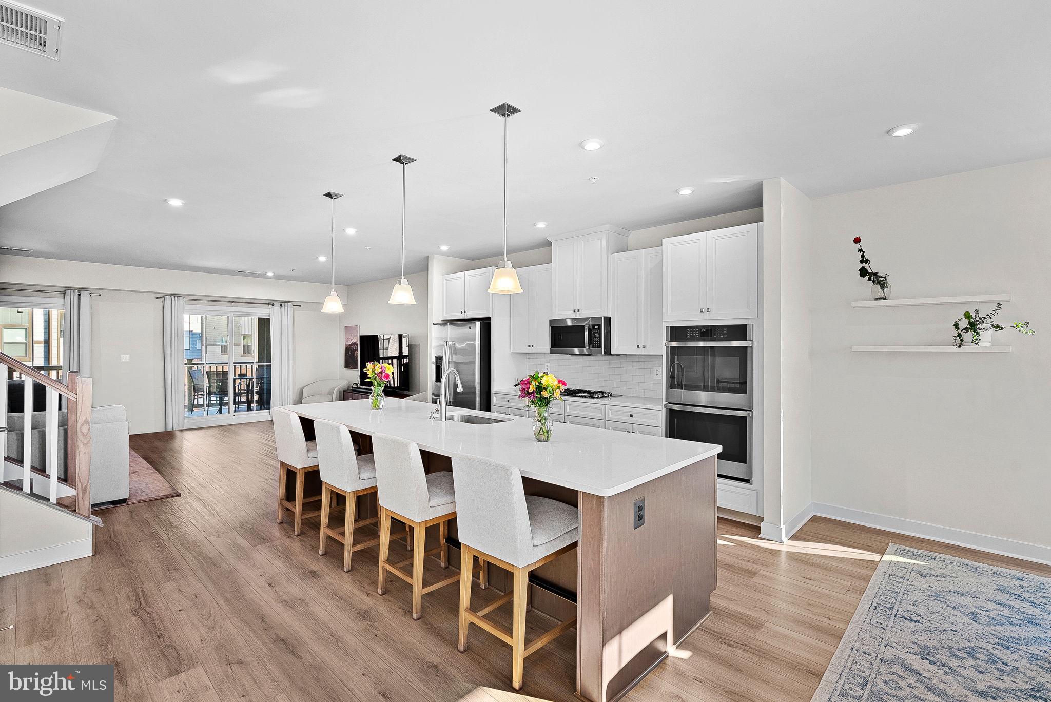 14522 George Carter Way Chantilly, VA 20151 - Photo 5 of 32 Large Center Island with Quartz Counters