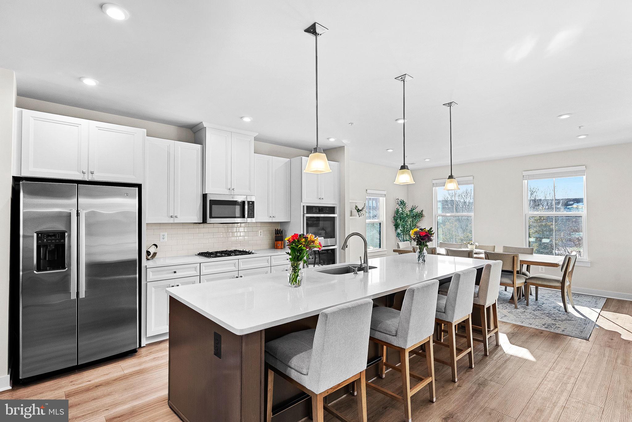 14522 George Carter Way Chantilly, VA 20151 - Photo 6 of 32