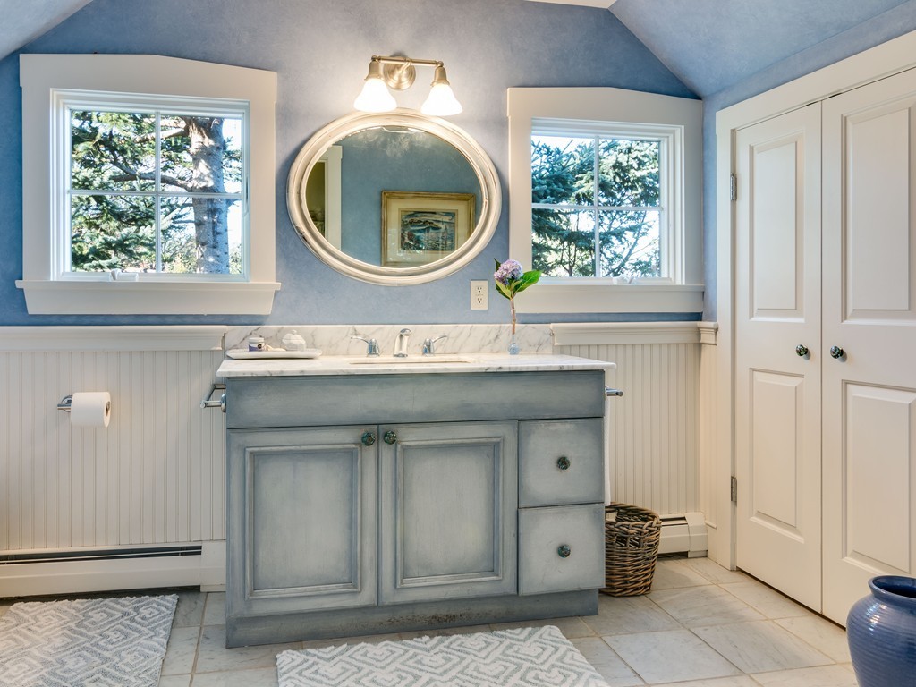 12 Wharf Road Rockport, MA 01966 - Photo 18 of 30 Gallery Image 18