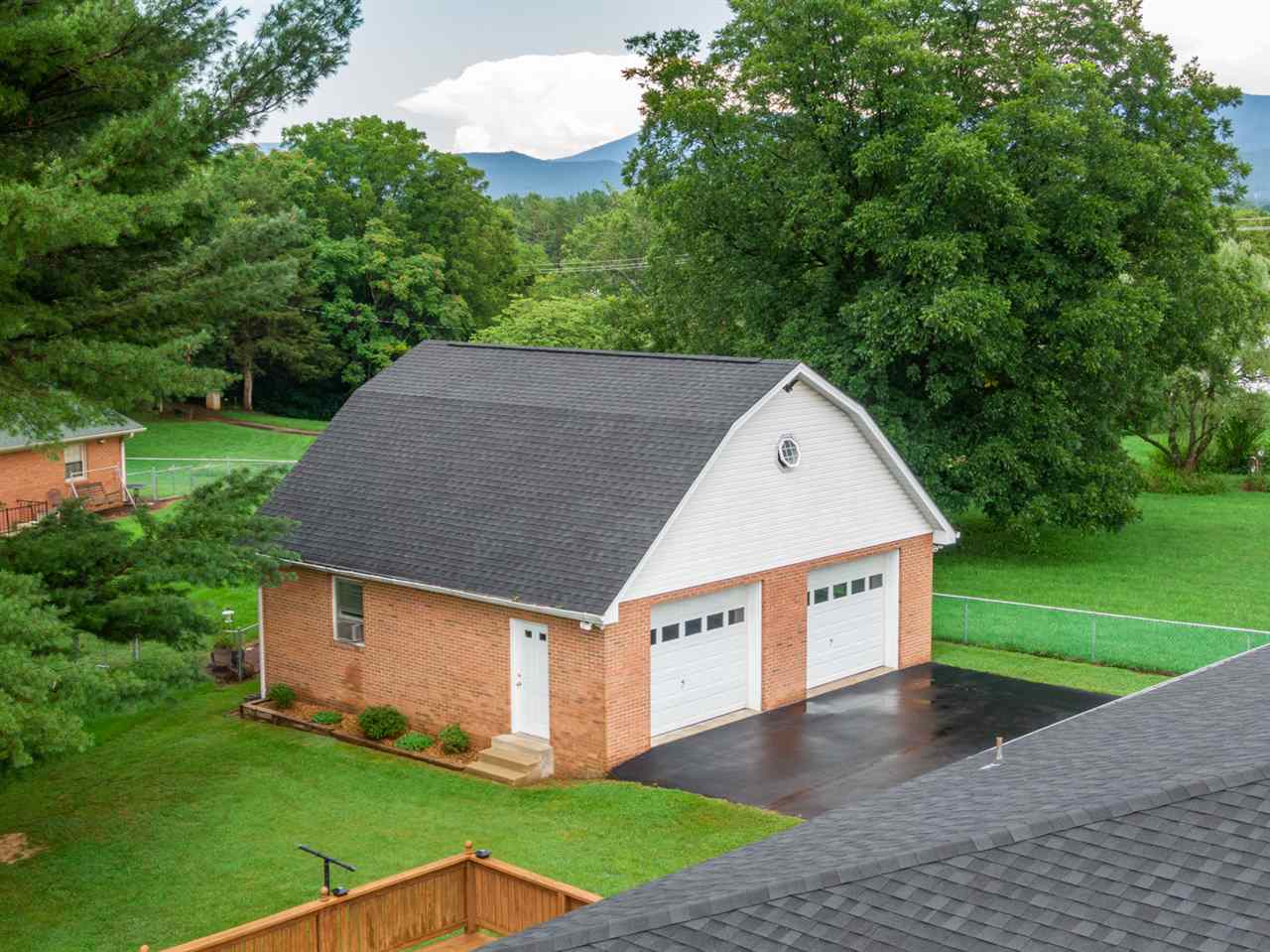 5 Rolling Road Luray, VA 22835 - Photo 7 of 41 Gallery Image 7