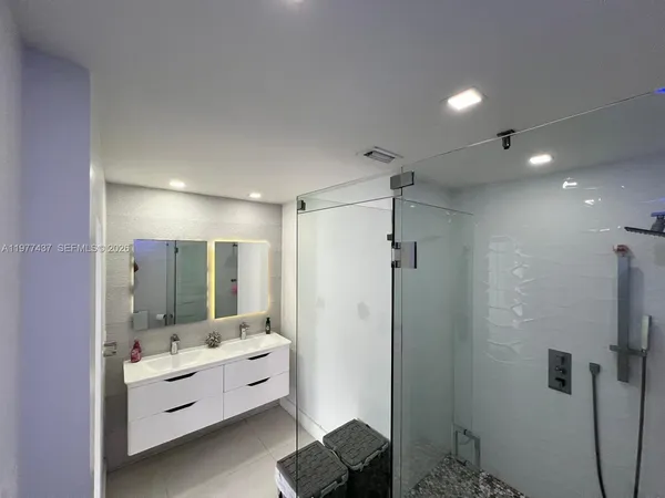 $3,700 | 20789 Southwest 129th Court, Unit 20789, Miami, FL 33177