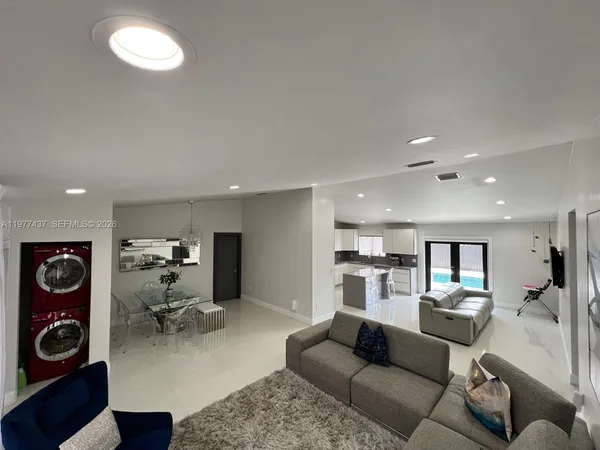 $3,700 | 20789 Southwest 129th Court, Unit 20789, Miami, FL 33177