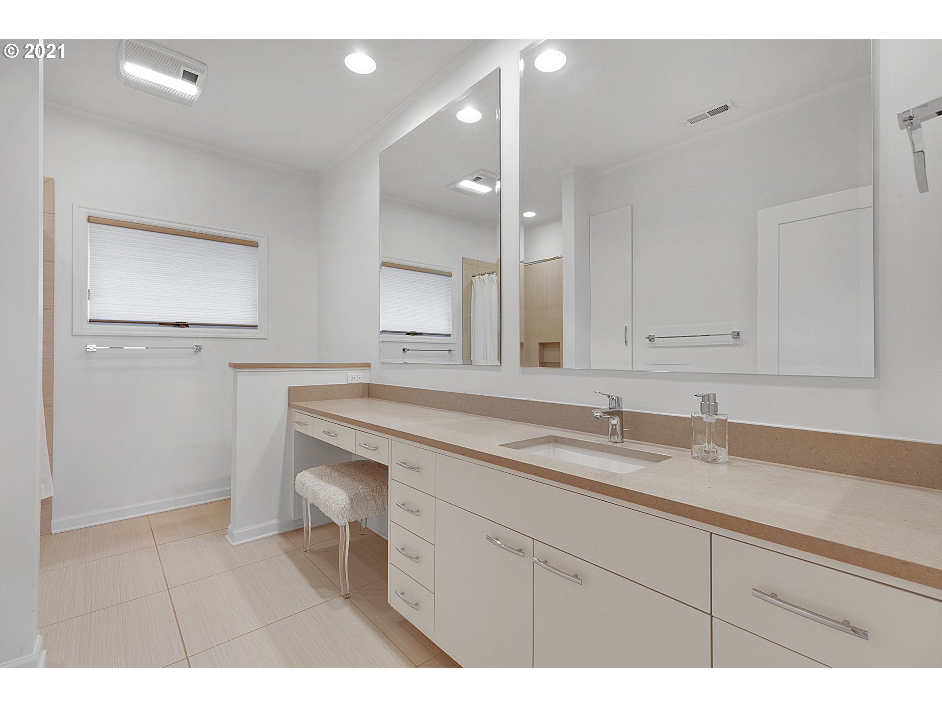 72 Nansen Summit Lake Oswego, OR 97035 - Photo 23 of 32