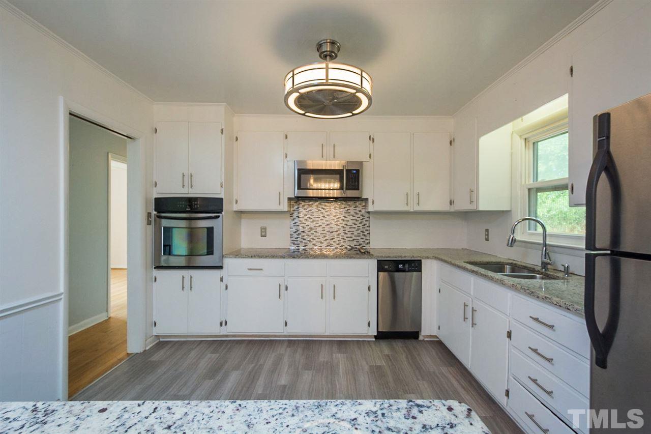 3505 Crofton Court Raleigh, NC 27604 - Photo 9 of 13