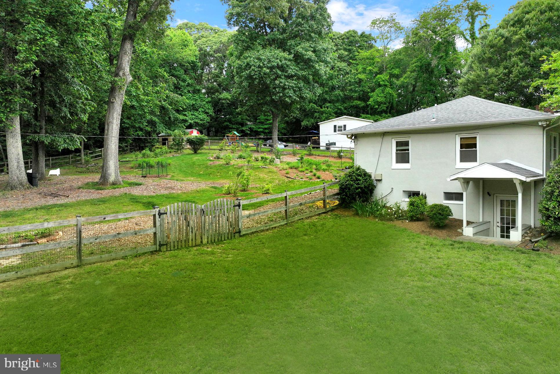 955 Hilltop Road Arnold, MD 21012 - Photo 34 of 56 Side Exit to Yard for Pet & Playtime