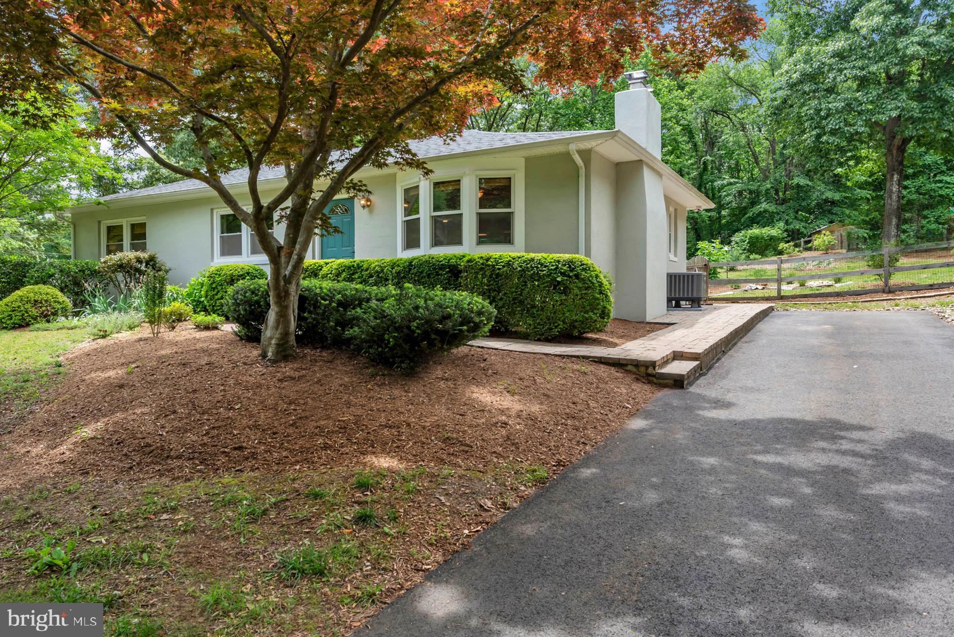 955 Hilltop Road Arnold, MD 21012 - Photo 8 of 56 Multi-Vehicle Paved Asphalt Driveway