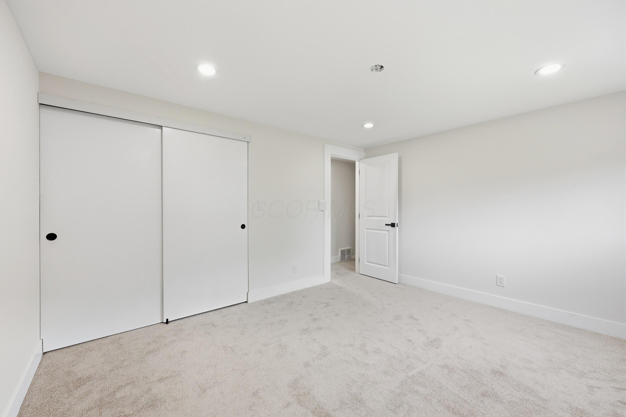 6747 Merwin Road East Columbus, OH 43235 - Photo 29 of 38 27_0a7a3520