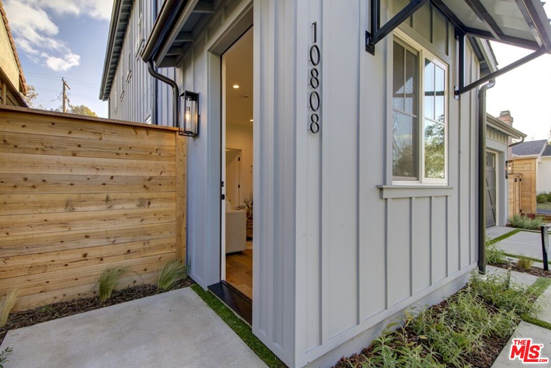 10810 Valley Spring Lane Studio City, CA 91602 - Photo 15 of 36 a view of front door