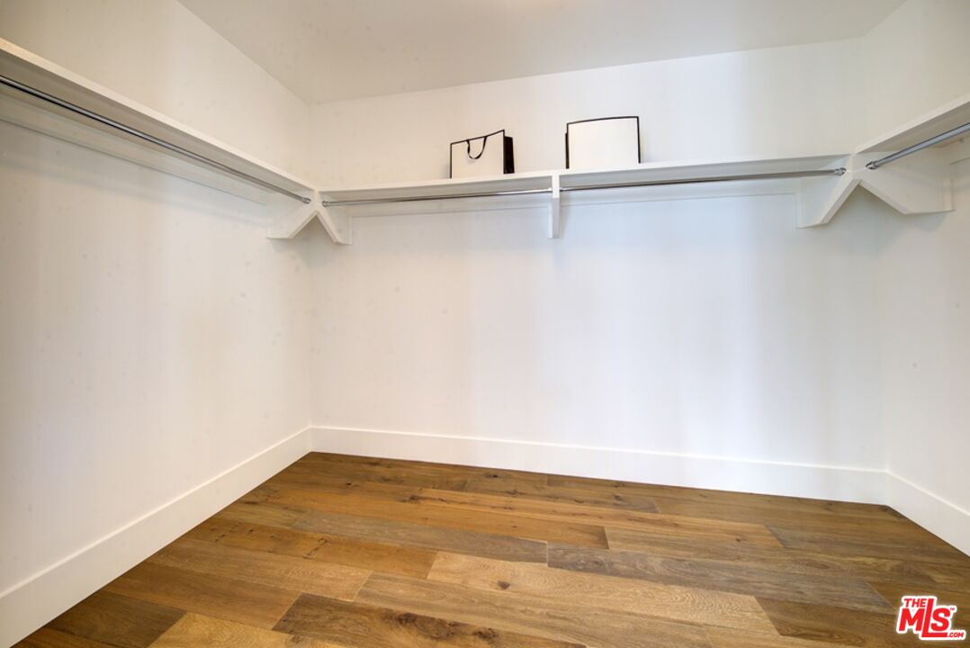 10810 Valley Spring Lane Studio City, CA 91602 - Photo 33 of 36 a view of an empty room