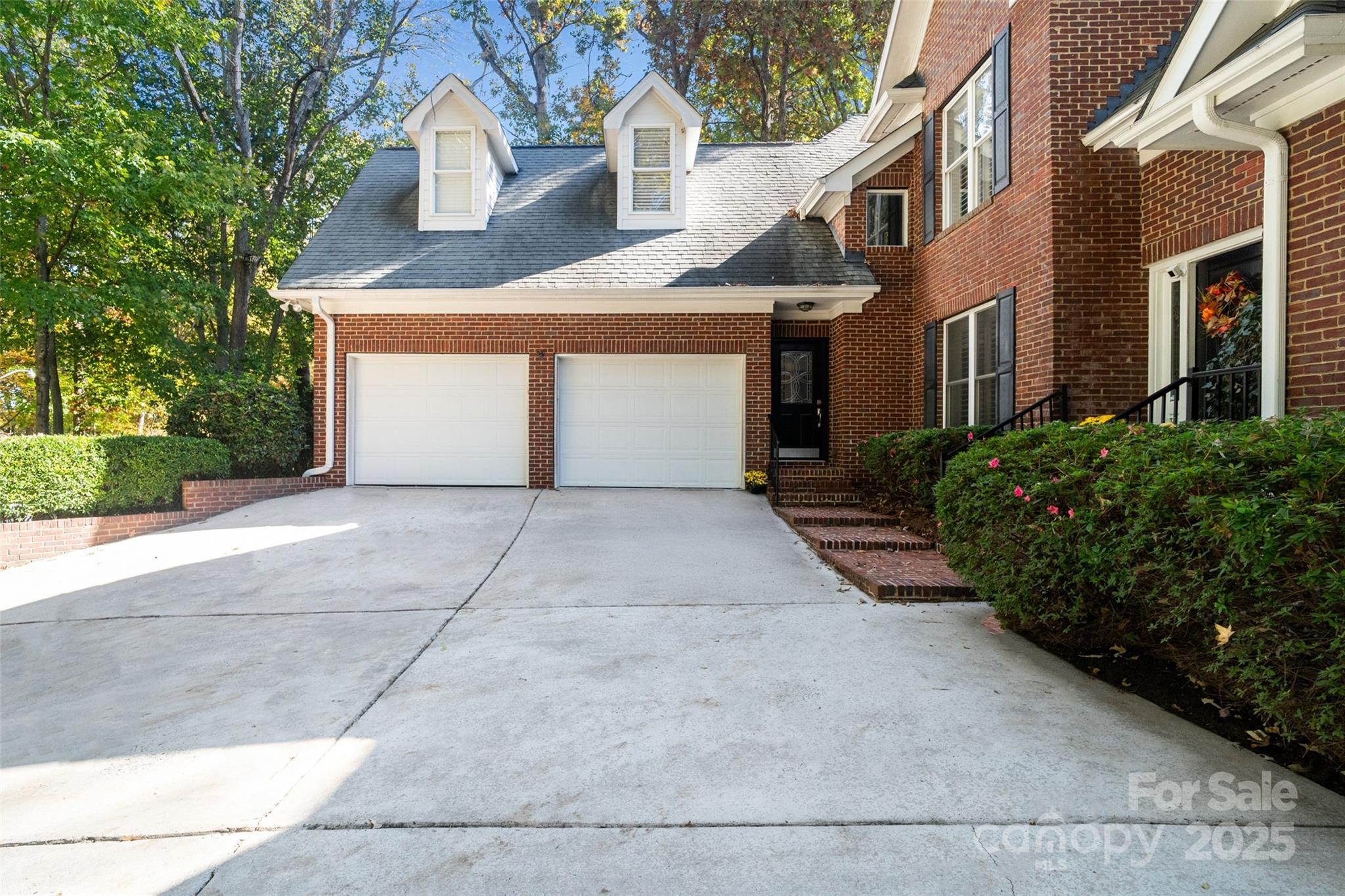 23 Tanglewood Road Clover, SC 29710 - Photo 2 of 48