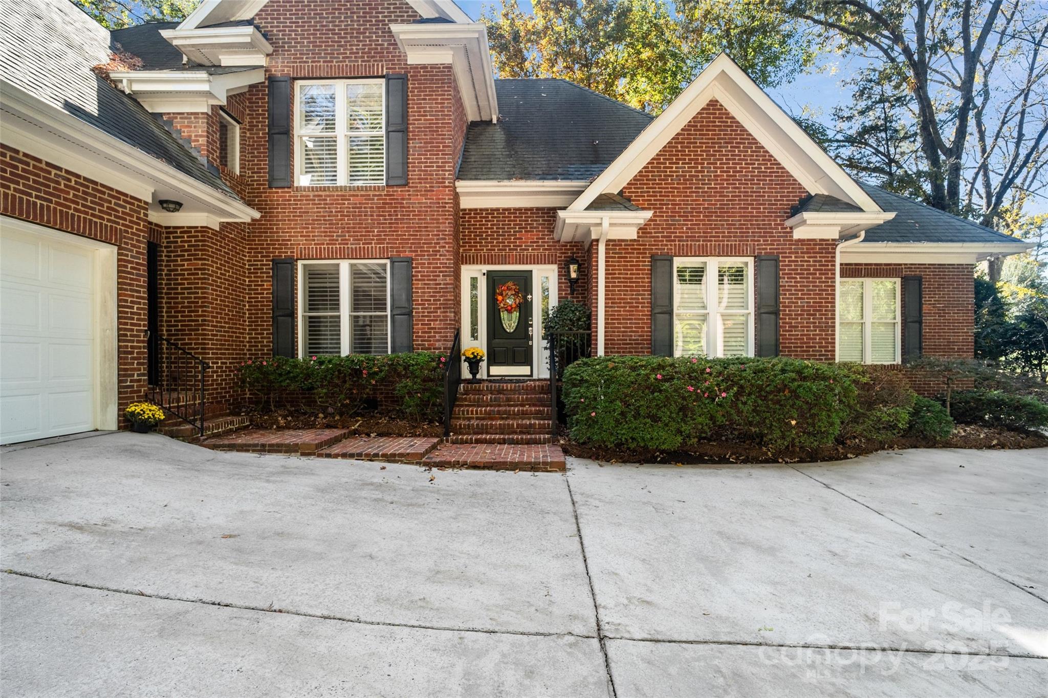 23 Tanglewood Road Clover, SC 29710 - Photo 3 of 48