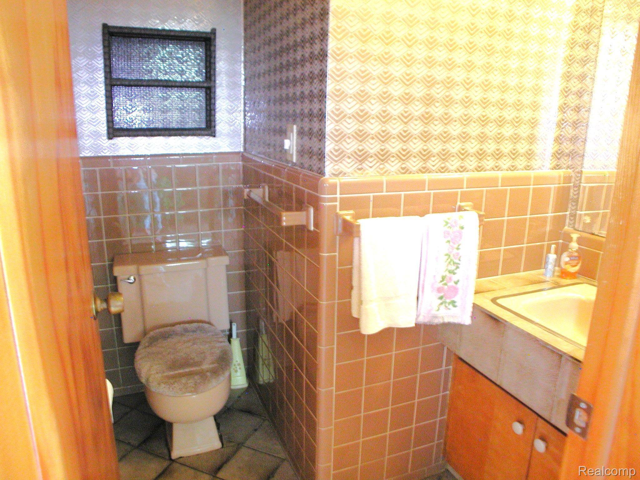 19115 Hannan Road New Boston, MI 48164 - Photo 17 of 28 Gallery Image 17