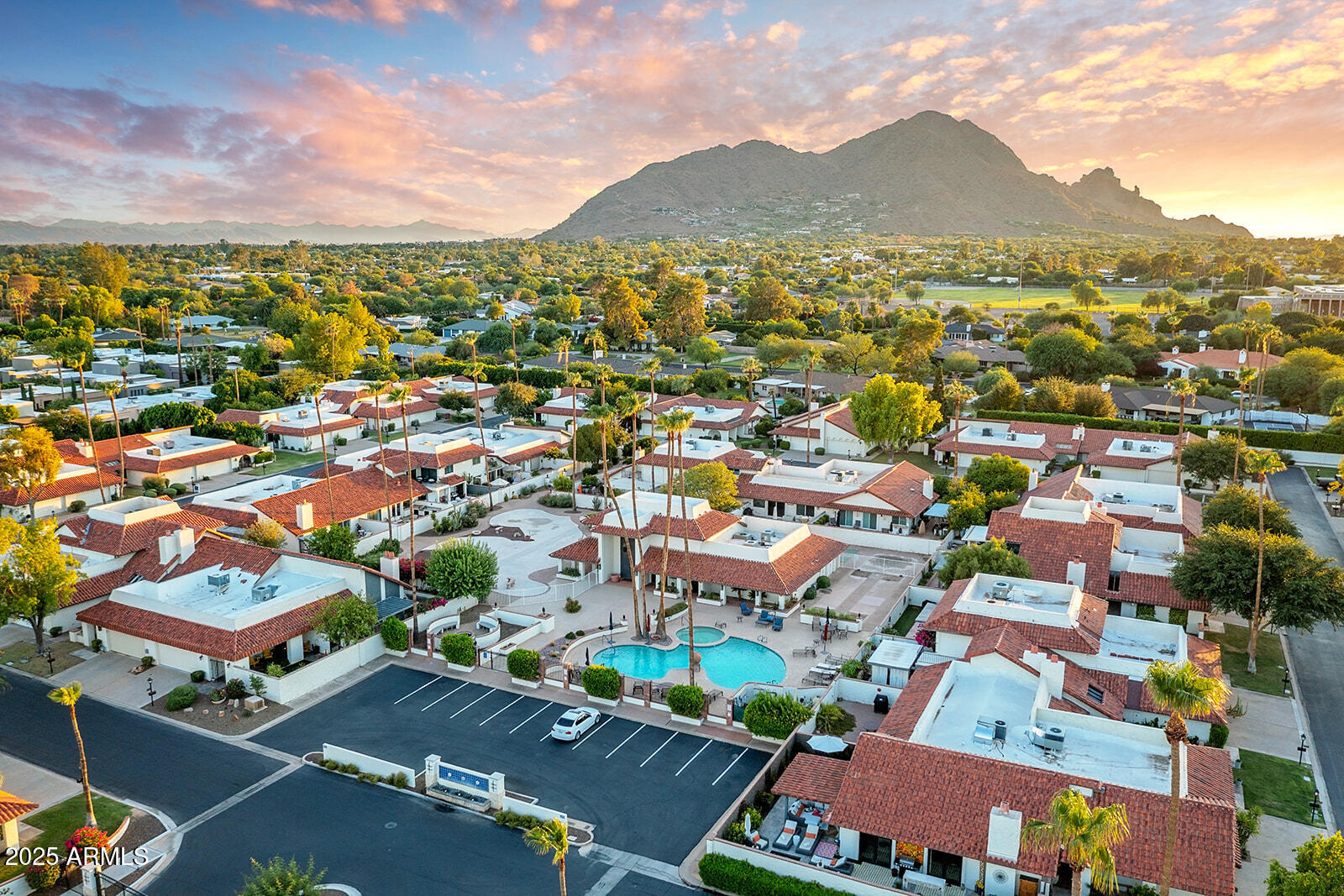 5822 North Scottsdale Road Paradise Valley, AZ 85253 - Photo 28 of 32 an aerial view of residential houses with outdoor space