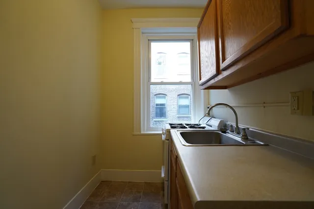 a close view of sink and tap