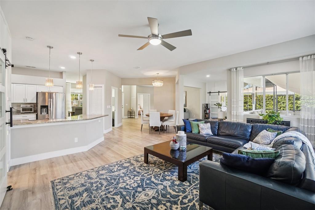 4909 Willow Ridge Terrace Valrico, FL 33596 - Photo 7 of 55