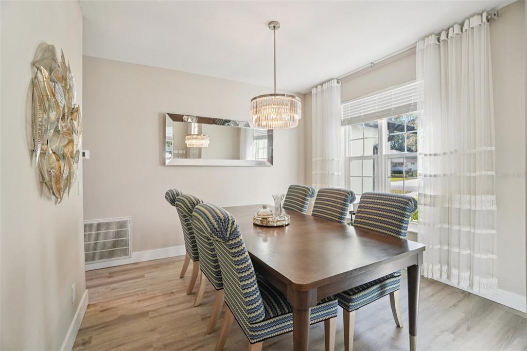 4909 Willow Ridge Terrace Valrico, FL 33596 - Photo 10 of 55