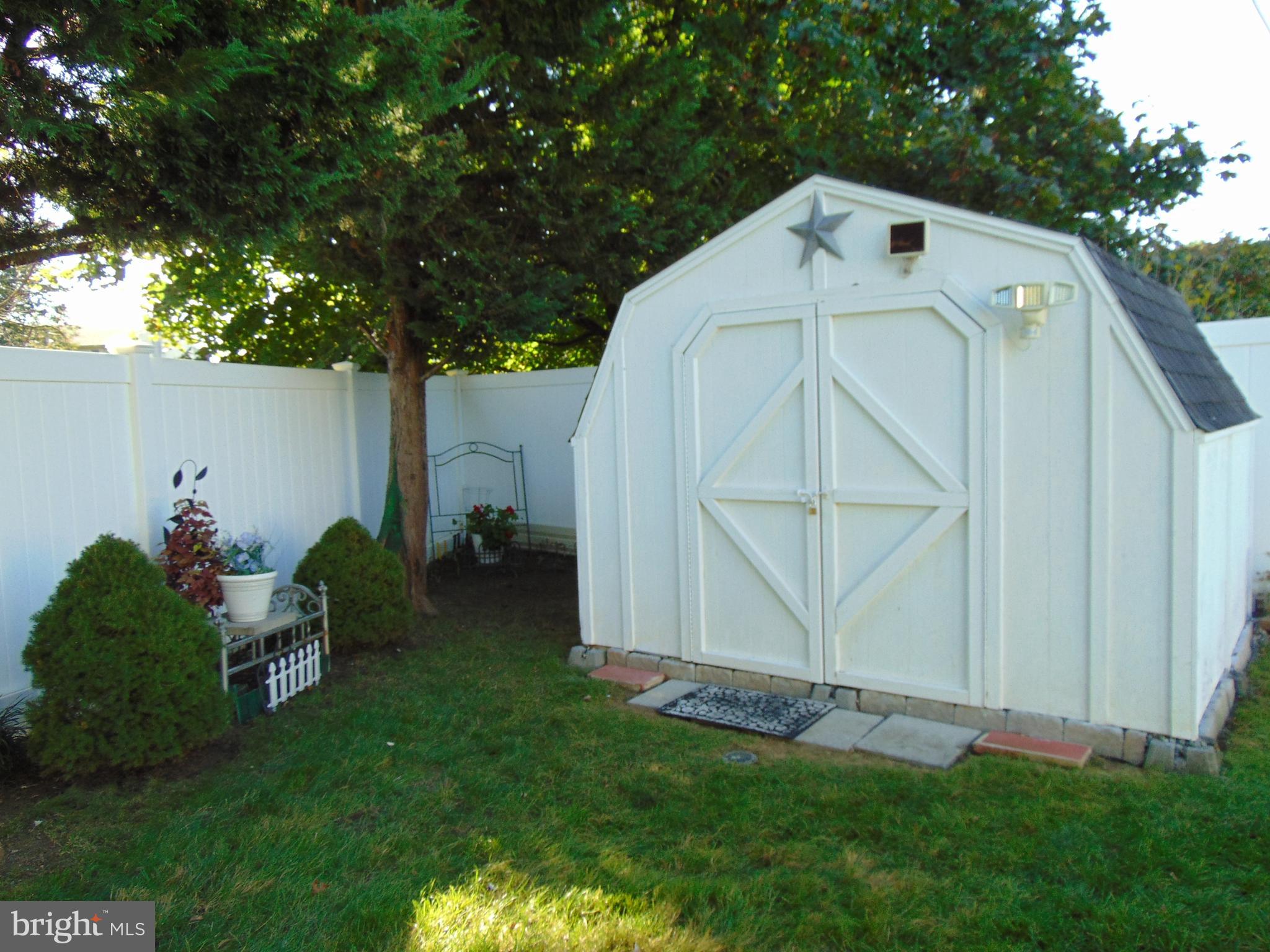 21 Cleft Rock Road Levittown, PA 19057 - Photo 20 of 54