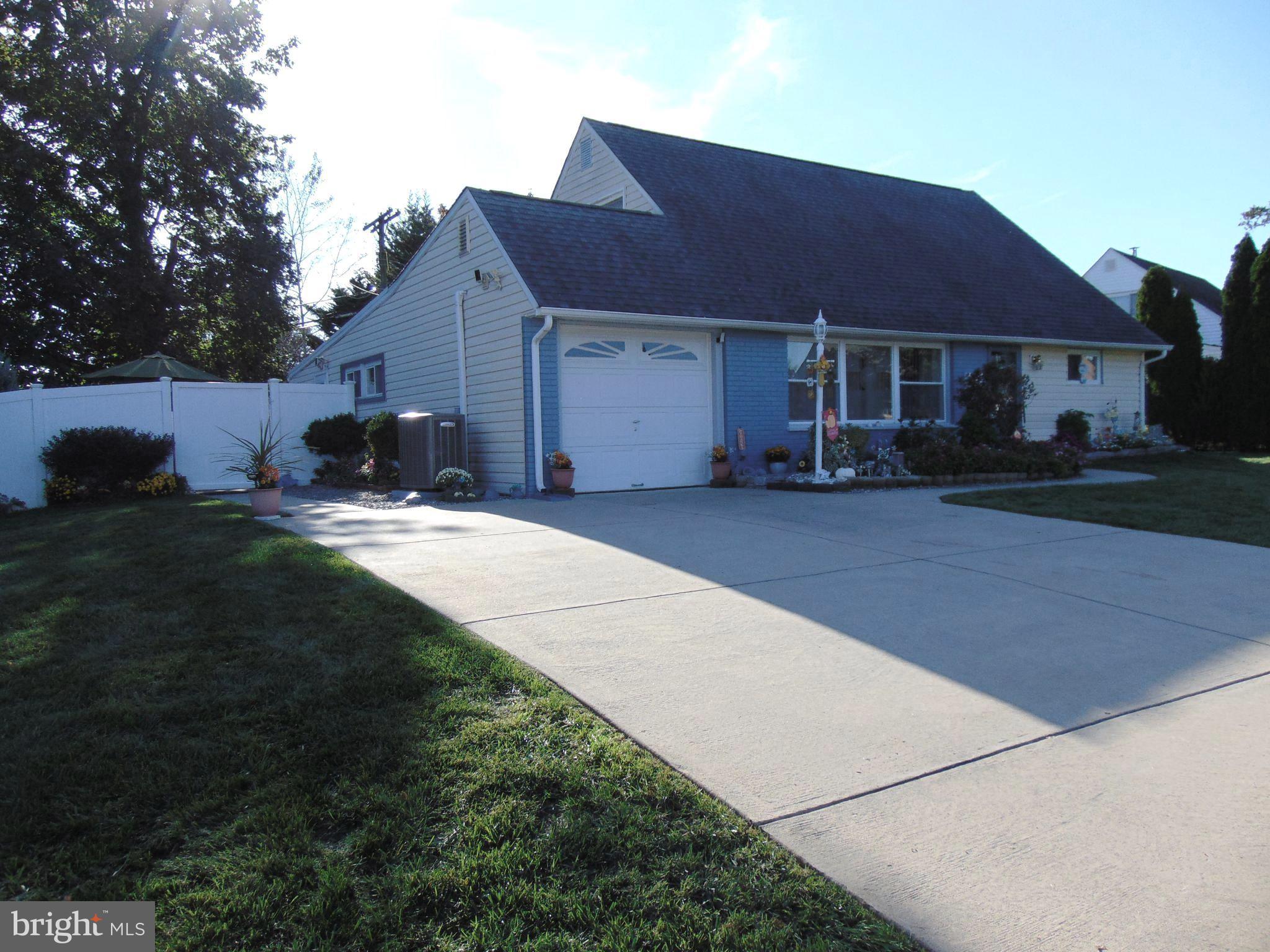 21 Cleft Rock Road Levittown, PA 19057 - Photo 5 of 54