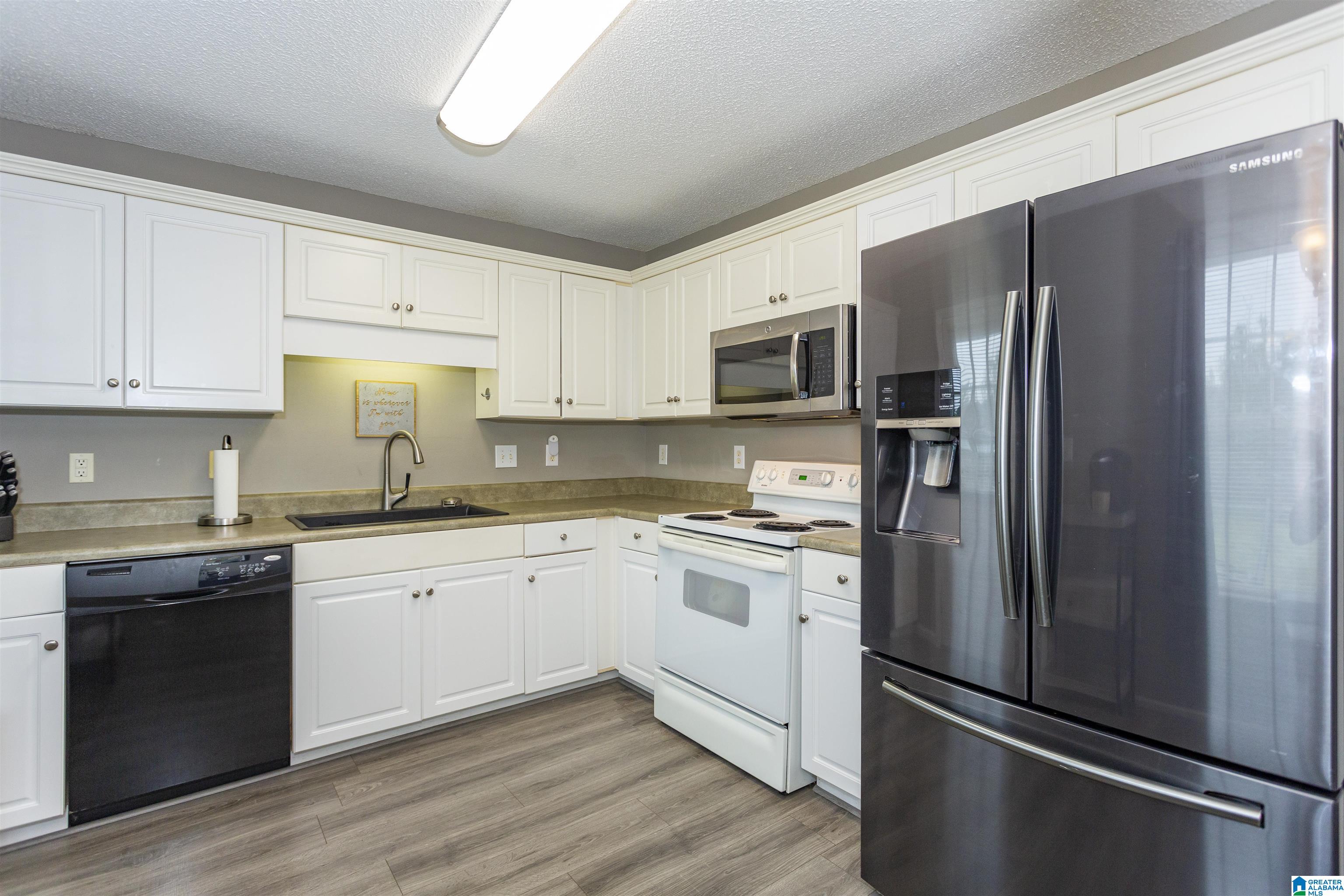 826 Meriweather Drive Calera, AL 35040 - Photo 6 of 23