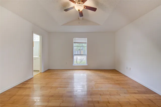 $1,500 | 212 Quaker Drive, Unit B1, Friendswood, TX 77546