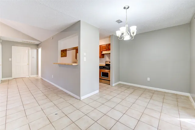 $1,500 | 212 Quaker Drive, Unit B1, Friendswood, TX 77546