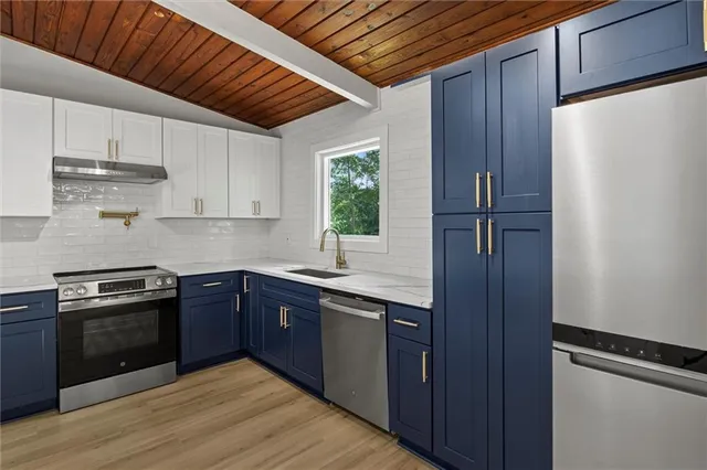 $550,900 | 3333 Thornewood Drive, Atlanta, GA 30340