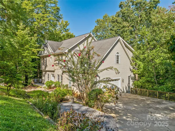 $799,000 | 113 Ballantree Drive, Asheville, NC 28803