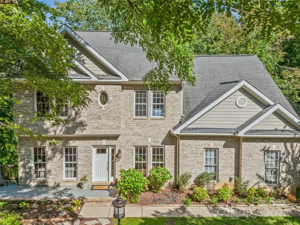 $799,000 | 113 Ballantree Drive, Asheville, NC 28803