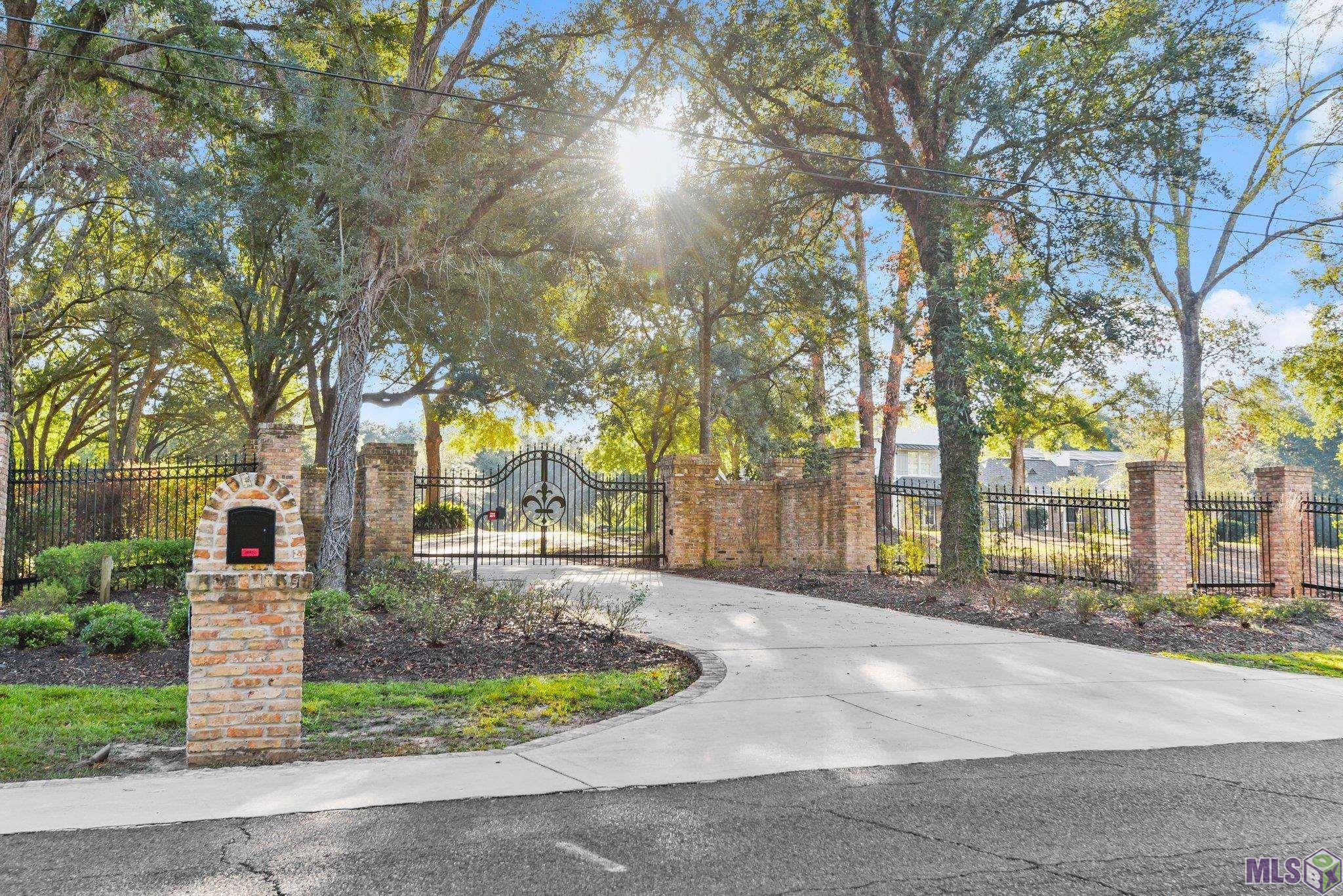 17506 Summerfield Road Prairieville, LA 70769 - Photo 2 of 50 Gallery Image 2