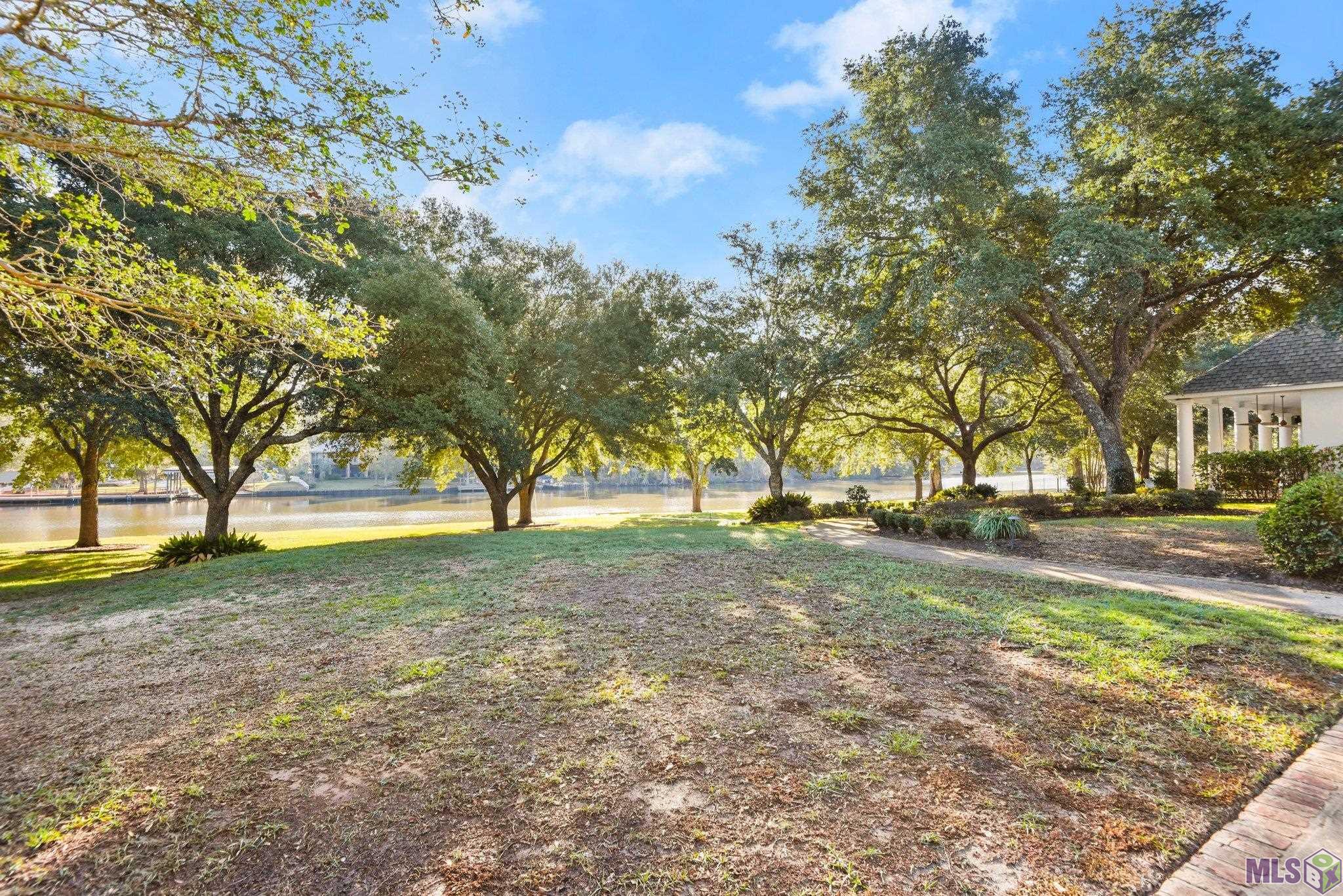 17506 Summerfield Road Prairieville, LA 70769 - Photo 4 of 50 Gallery Image 4