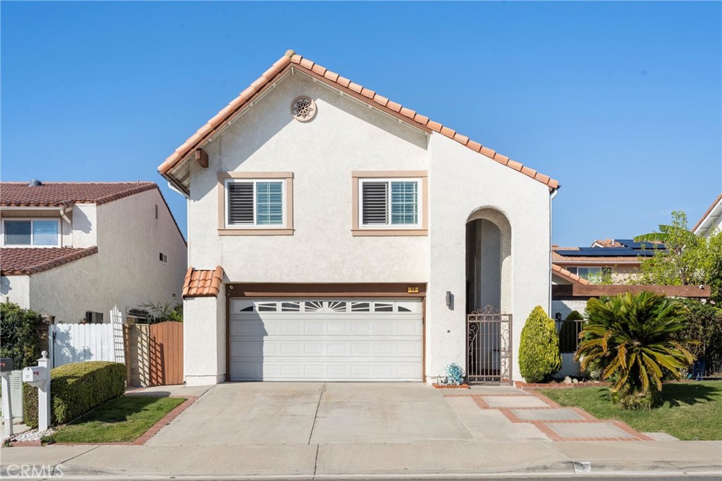 22 Bennington Irvine, CA 92620 - Photo 1 of 1 a front view of a house with garden