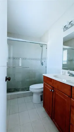 $3,100 | 460 Lakeview Drive, Unit 4, Weston, FL 33326