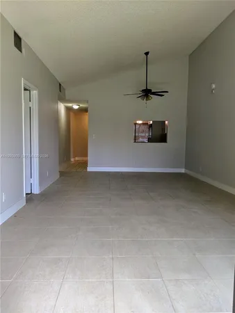 $3,100 | 460 Lakeview Drive, Unit 4, Weston, FL 33326