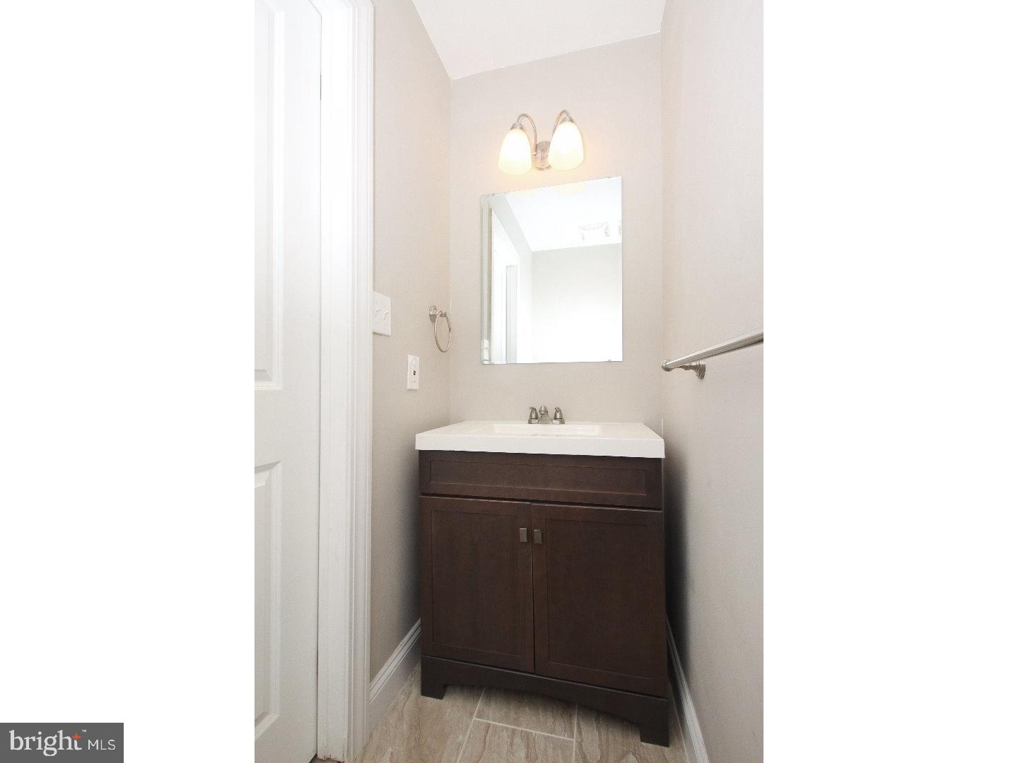 12 Stratford Road Clementon, NJ 08021 - Photo 6 of 25