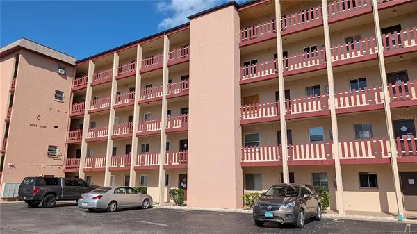 $65,000 | 4087 Lake Bayshore Drive, Unit 312, Bradenton, FL 34205