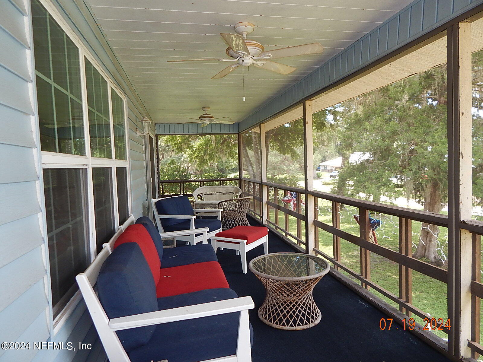 116 River Road Satsuma, FL 32189 - Photo 26 of 43 Screened deck off owners BR and Living r