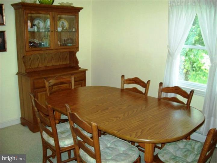 892 Buchert Road Pottstown, PA 19464 - Photo 4 of 25 Gallery Image 4