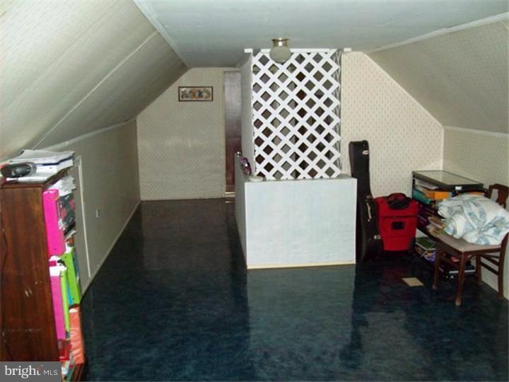 892 Buchert Road Pottstown, PA 19464 - Photo 5 of 25 Gallery Image 5