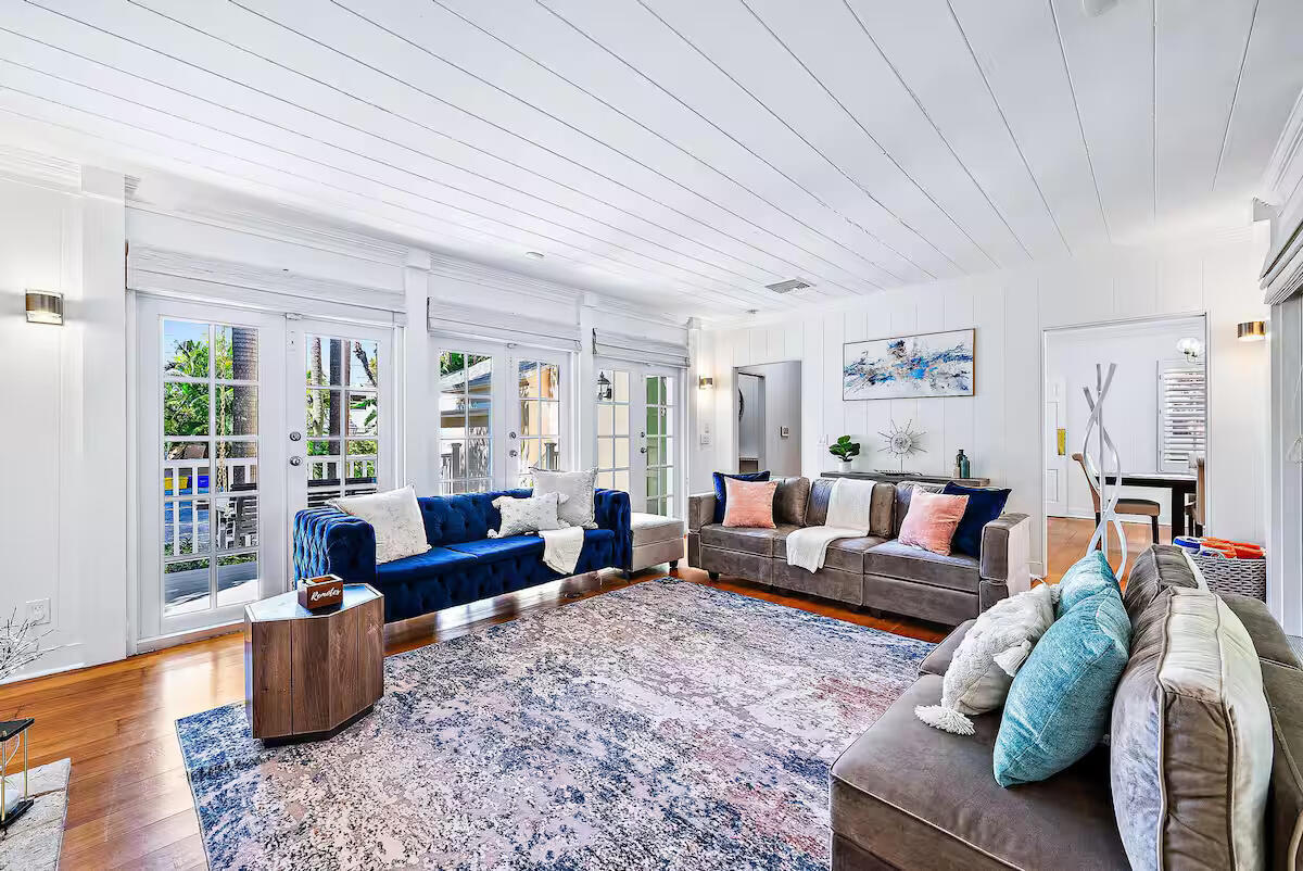 4110 Washington Road West Palm Beach, FL 33405 - Photo 9 of 38 4b56f486-eca3-4228-9b7e-4bd27ac52b43