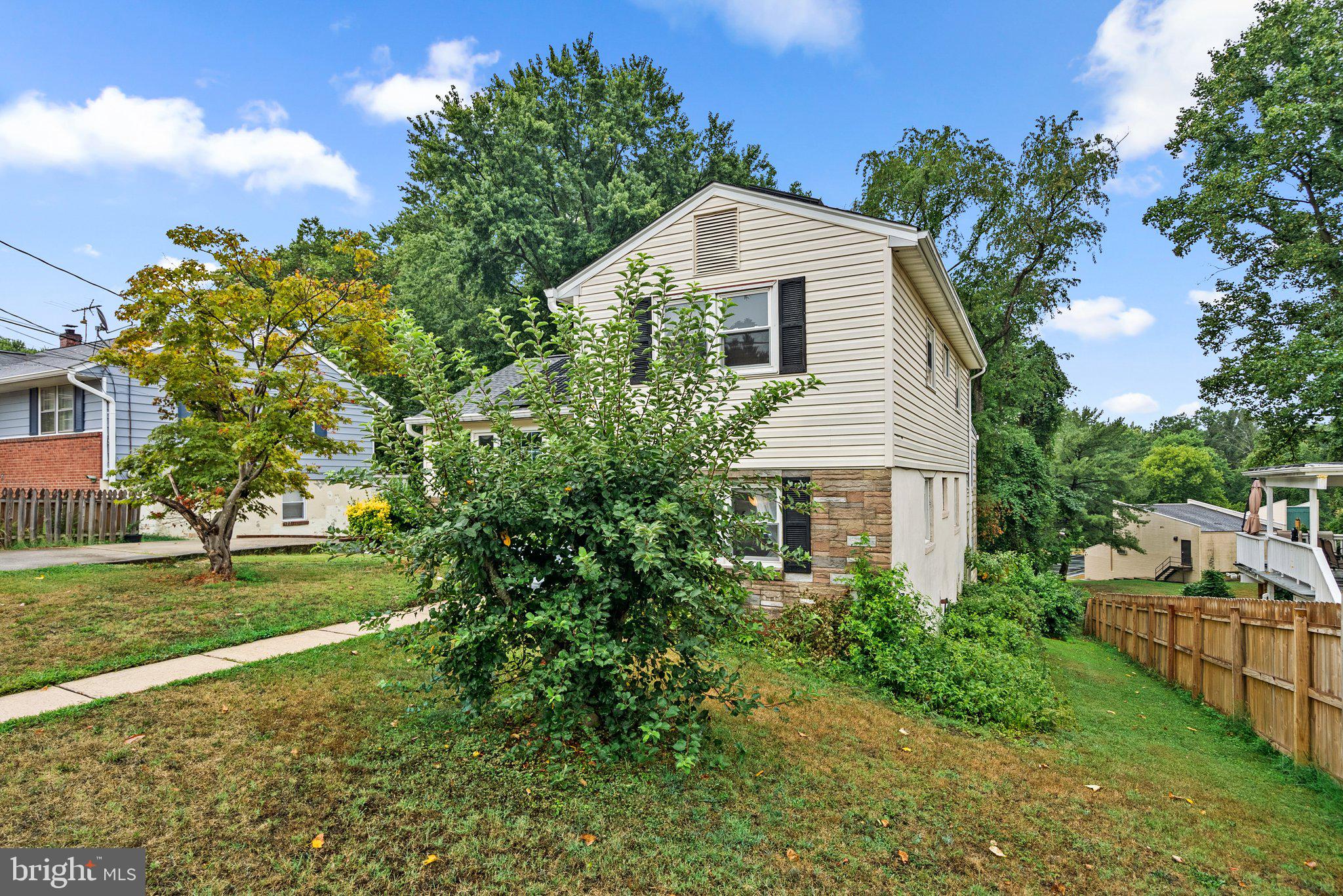2617 Higbee Road Adelphi, MD 20783 - Photo 3 of 36