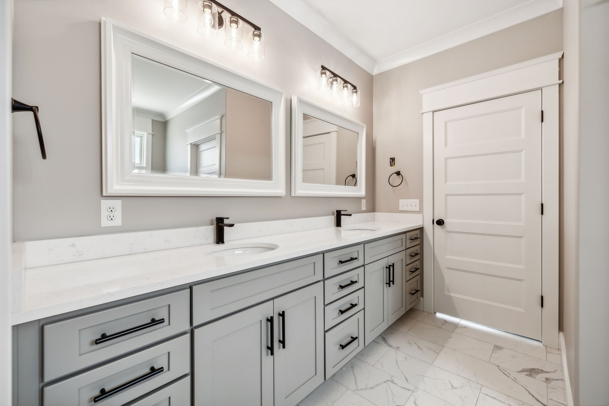 2720 Carousel Drive Murfreesboro, TN 37128 - Photo 24 of 53 master bathroom