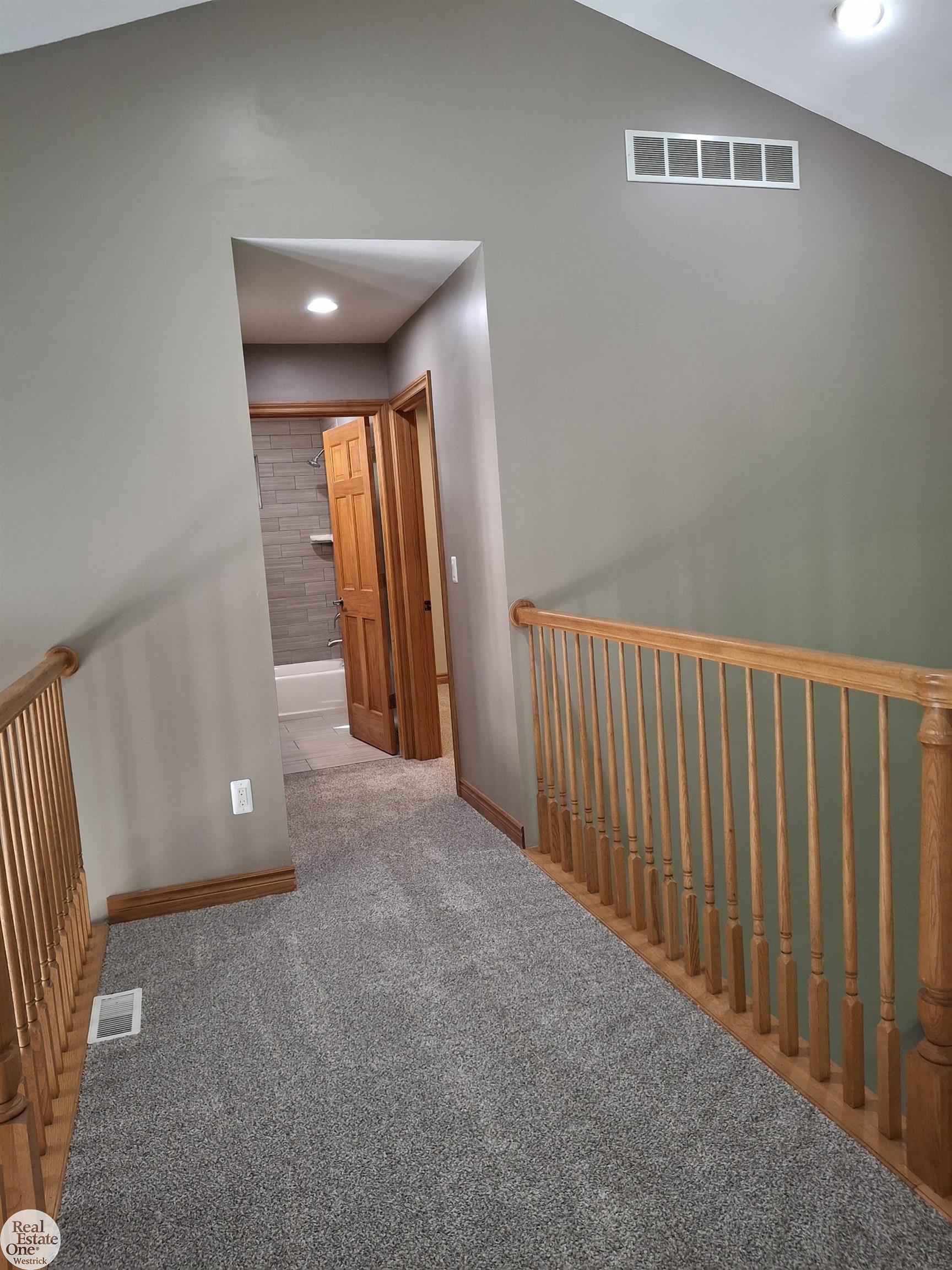 5746 Roberts Road Marine City, MI 48039 - Photo 33 of 60 50182650-735e6ff7-e98e-4548-b84c-5af2ff06e084.JPG