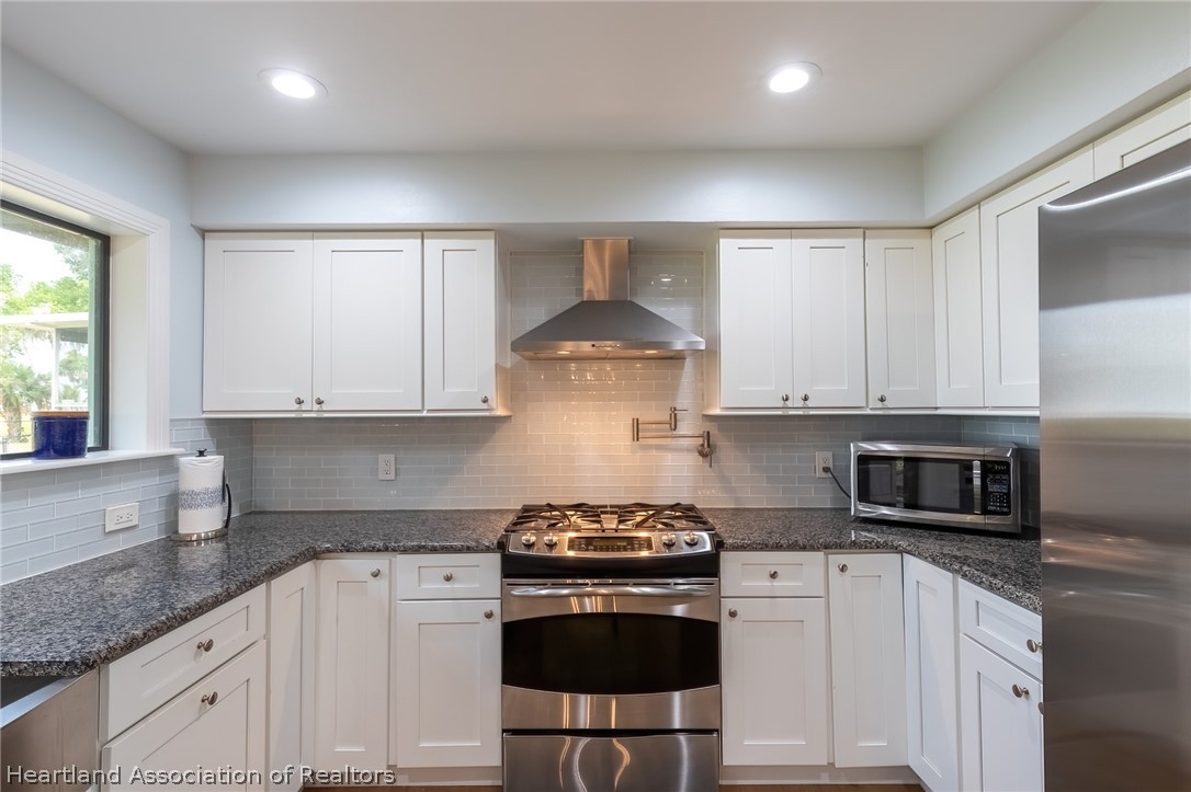 102 Squirrel Point Lorida, FL 33857 - Photo 17 of 47