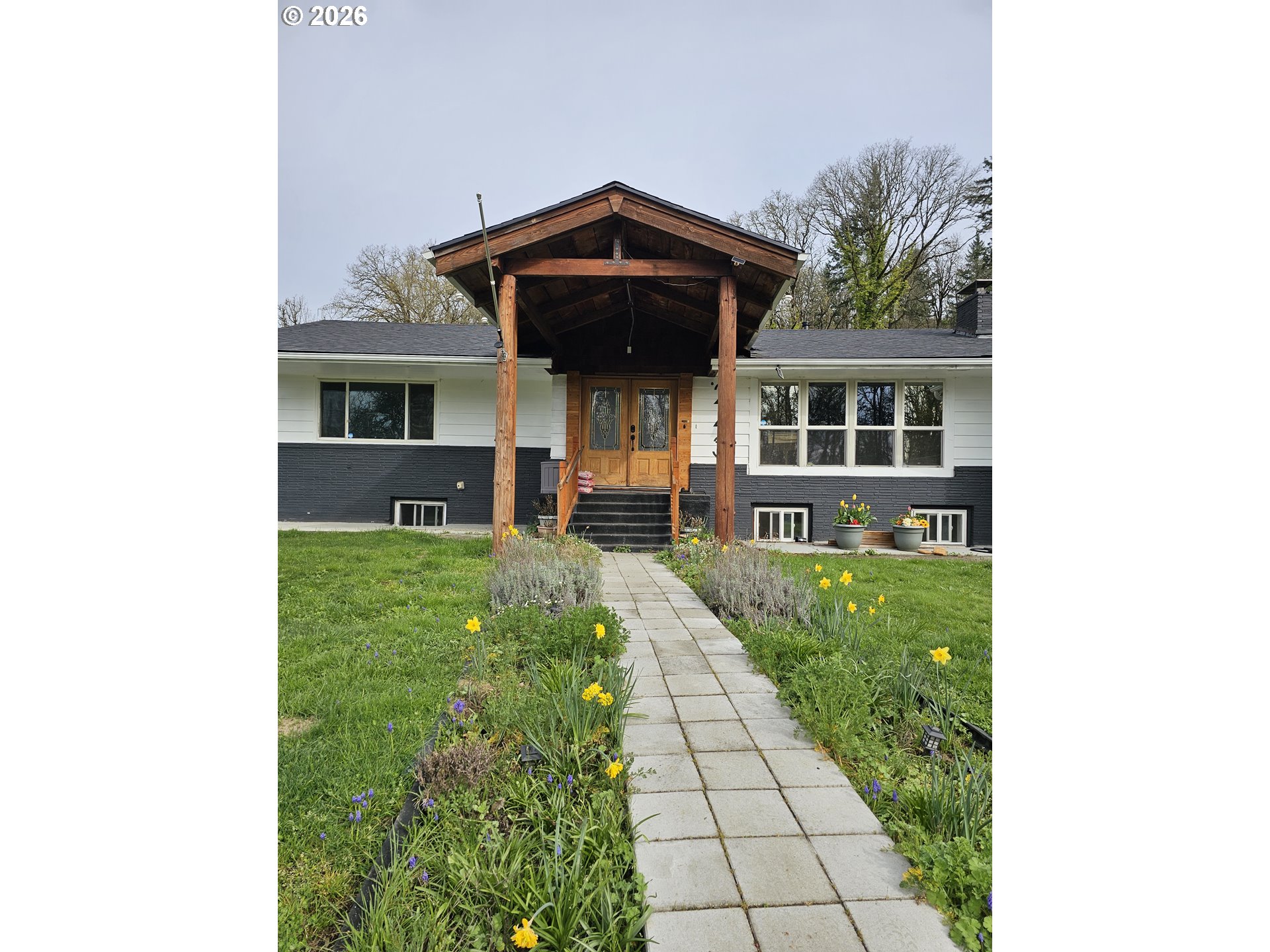 243 North Shepherd Road Washougal, WA 98671 - Photo 4 of 39 Living Room